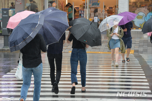 고성 시간당 50㎜ 장대비…내일까지 최대 200㎜ 물폭탄