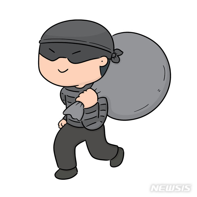 의류점에서 157차례 옷 훔친 30대, 3년만에 덜미