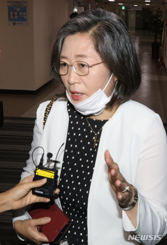 [서울=뉴시스]김명원 기자 = 이수정 경기대 범죄심리학과 교수. 2020.07.17. kmx1105@newsis.com