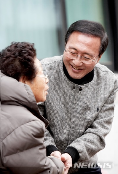 [서울=뉴시스] 사진=노회찬재단 제공