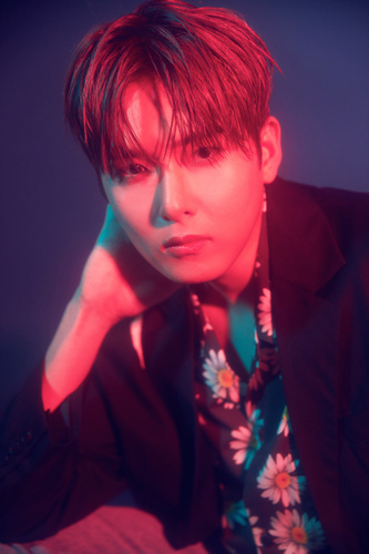 [서울=뉴시스] 려욱. 2020.07.22 (사진 = 신스웨이브 제공) photo@newsis.com 