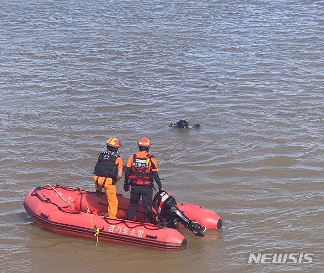 김포서 음주측정 후 물 속 뛰어든 60대 숨진 채 발견