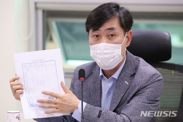 [서울=뉴시스] 김진아 기자 = 하태경 미래통합당 의원이 26일 오후 서울 여의도 국회 의원회관에서 열린 미래통합당 박지원 국정원장 후보자 청문자문단 및 정보위원 제4차 합동회의에서 발언하고 있다. 2020.07.23.&nbsp; bluesoda@newsis.com