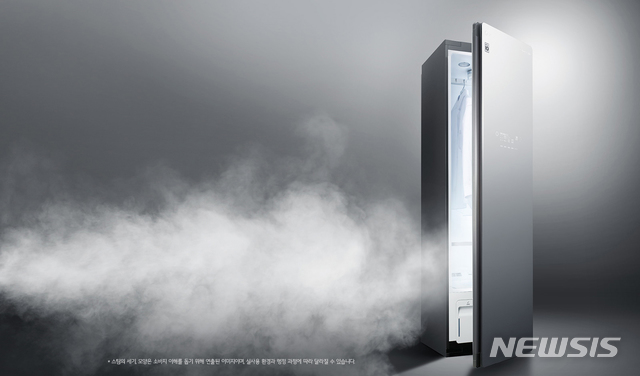 [서울=뉴시스]LG 스타일러 제품 (사진=LG전자)