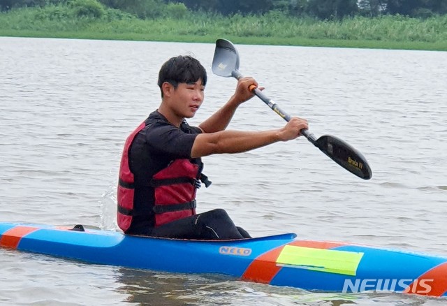 [김해=뉴시스] 카누 청소년대표로 발탁된 경남 김해시 월산중학교 장준혁 선수.(사진=월산중학교 제공) 2020.07.31. photo@newsis.com