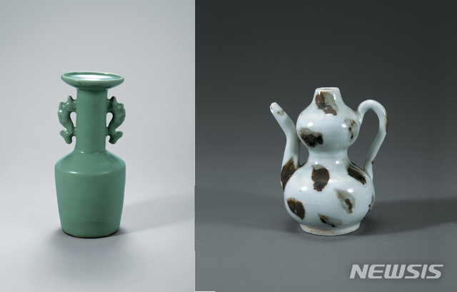 [서울=뉴시스]신안 해저에서 발견된 청자 어룡장식 병(왼쪽), 백자 표주박모양 주전자(사진=국립해양문화재연구소 제공)2020.08.04 photo@newsis.com