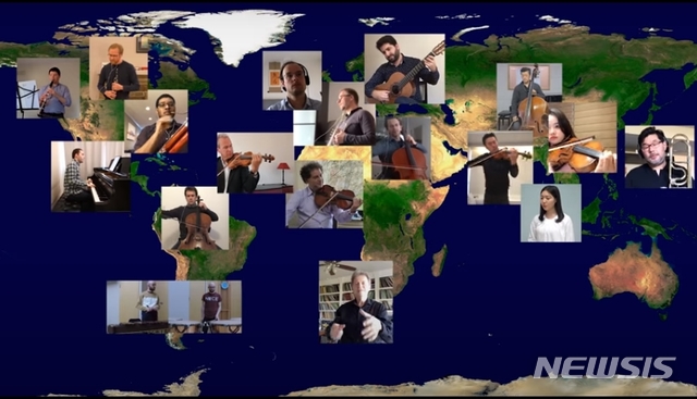 [서울=뉴시스]요엘 레비가 기획한 '유 레이즈 미 업(You Raise Me Up)' 랜선 합주 모습(사진=유튜브 캡처)2020.08.05 photo@newsis.com