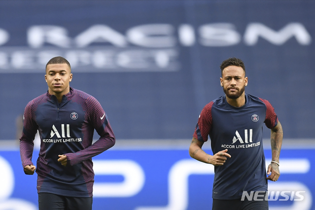 [리스본=AP/뉴시스] 킬리안 음바페가 부상에서 돌아왔다. 2020.08.11.