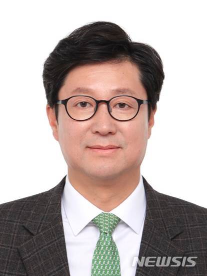 [세종=뉴시스] 김재신 공정거래위원회 신임 부위원장. (사진=공정위 제공)