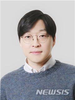 [대전=뉴시스] KAIST 전기및전자공학부 최재혁 교수.