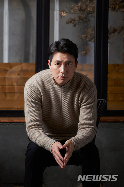 [서울=뉴시스]배우 정우성. (사진=아티스트 컴퍼니 제공) 2020.08.21. photo@newsis.com