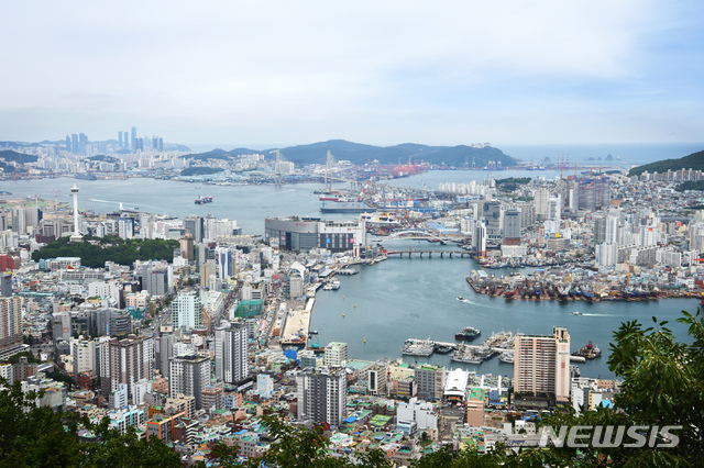  [부산=뉴시스] 허상천 기자 = 부산시는 26일 오후 ‘2020 부산해양경제포럼'을 온라인 생중계 방식으로 개최한다고 25일 밝혔다. 2020.08.25. (사진 = 부산시 제공) photo@newsis.com