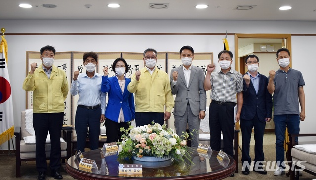 [홍성=뉴시스]충남도의회, 작은도서관 운영 활성화 방안 연구용역 중간보고회 