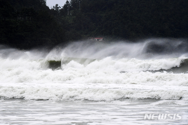 '시속 144㎞' 서울도 태풍주의보…아침까지 위험(종합)