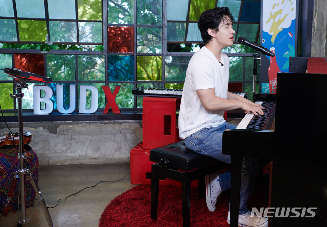 "지금은 비대면"...식품·유통업계, '랜선 놀이터' 집중