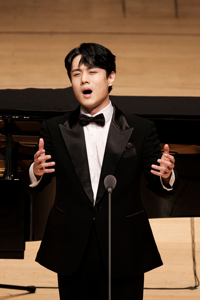 [서울=뉴시스] 테너 김민석. 2020.09.01. (사진 = 아트앤아티스트 제공) photo@newsis.com 