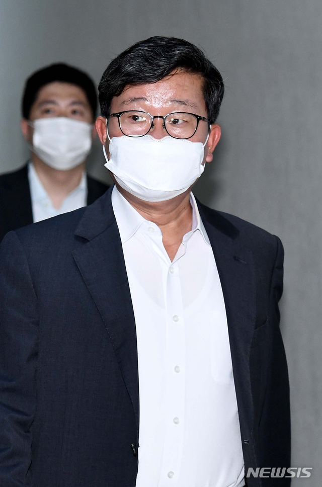 [서울=뉴시스] 홍효식 기자 = 전해철 국회 정보위원장.  2020.09.01. photo@newsis.com