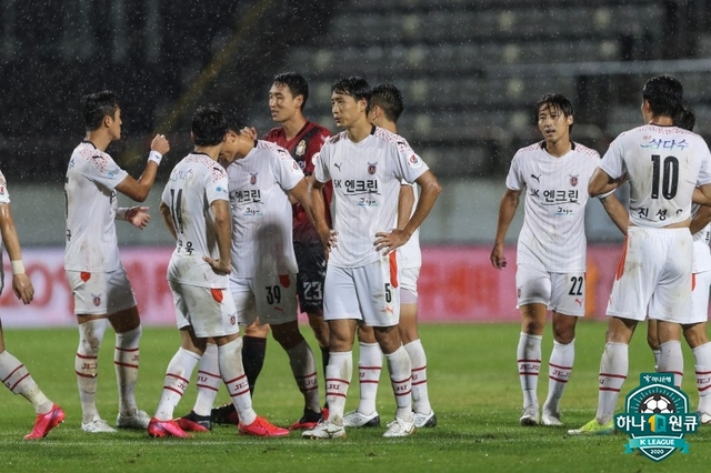 [서울=뉴시스] K리그2 선두 제주 유나이티드가 경남FC와 비겼다. (제공=프로축구연맹)