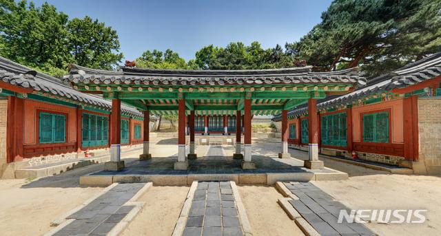 [서울=뉴시스]육상궁과 연호궁, 이안청(사진=문화재청 제공)2020.09.08 photo@newsis.com