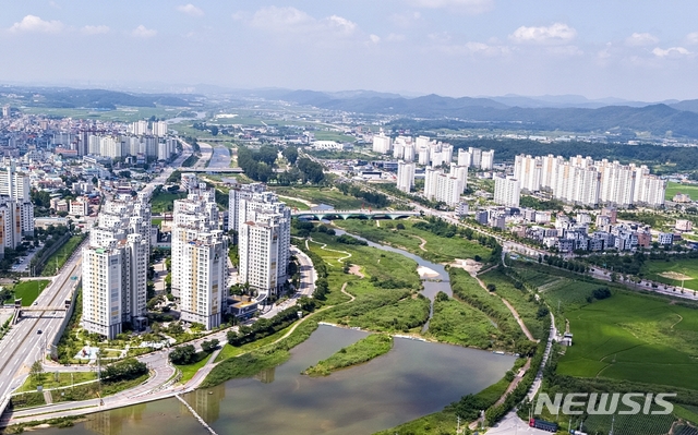 증평군, 아파트 잇단 신축으로 인구 유입 견인할까 - 뉴시스