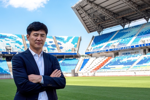 [서울=뉴시스] 수원 삼성이 박건하 감독을 선임했다. (제공=수원 삼성)