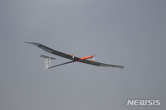 [서울=뉴시스]고고도 태양광 무인 항공기 EAV-3.(사진=LG화학 제공)