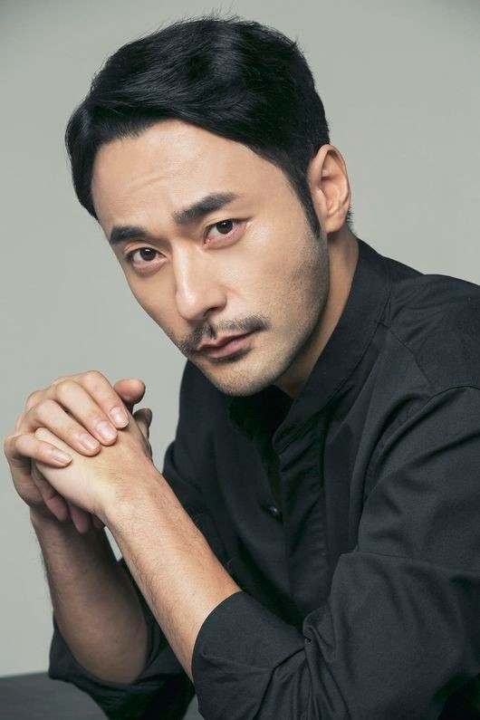 [서울=뉴시스] 배우 윤주만. (사진 = 이엘라이즈 제공) 2020.09.12. photo@newsis.com