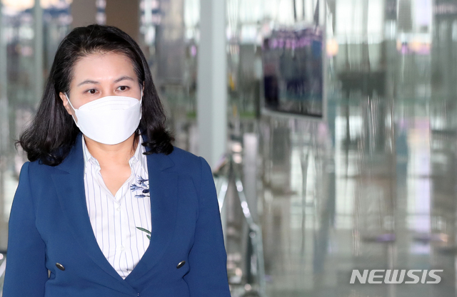 [인천공항=뉴시스] 박주성 기자 = 유명희 산업통상자원부 통상교섭본부장. 2020.09.15. park7691@newsis.com