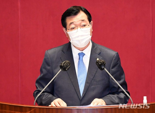 [서울=뉴시스]최동준 기자 = 민홍철 더불어민주당 의원이 15일 오후 서울 여의도 국회 본회의에서 열린 외교·통일·안보 분야 대정부질문에서 발언을 하고 있다. (공동취재사진) 2020.09.15. photo@newsis.com
