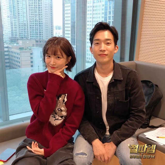 [서울=뉴시스] 배우 이초희와 이상이가 17일 SBS 파워FM '김영철의 파워FM'에 출연했다. (사진 = '김영철의 파워FM' 인스타그램) 2020.09.17. photo@newsis.com