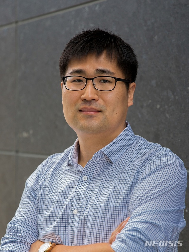 포스텍 이정욱 교수