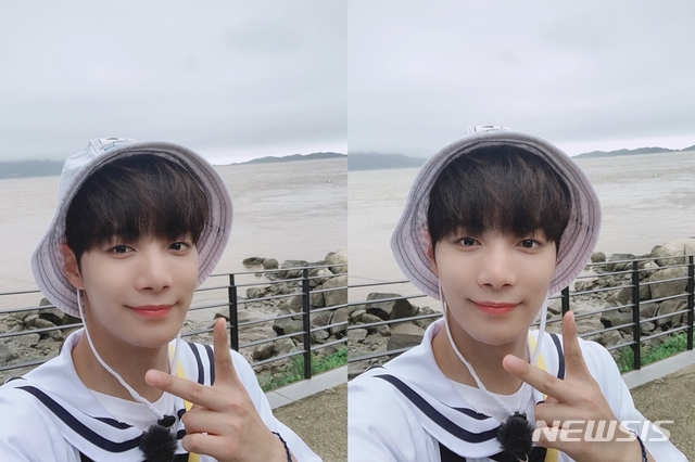 [서울=뉴시스] 그룹 뉴이스트 JR. (사진 = 플레디스엔터테인먼트 제공) photo@newsis.com