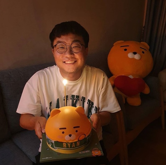 [서울=뉴시스] 개그맨 박휘순이 22일 SNS를 통해 결혼 소식을 알렸다. (사진 = 박휘순 SNS) 2020.09.22. photo@newsis.com