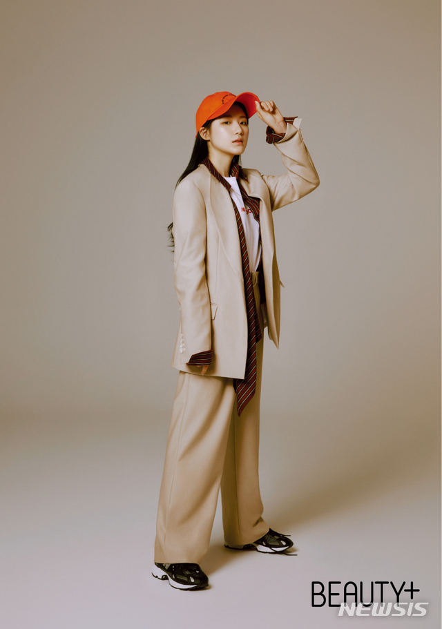 [서울=뉴시스] 그룹 (여자)아이들 슈화. (사진 = 뷰티쁠 제공) photo@newsis.com