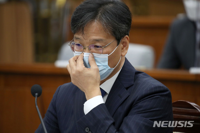 [서울=뉴시스]김선웅 기자 = 조성대 중앙선거관리위원 후보자가 22일 서울 여의도 국회 인사청문회에 출석하고 있다.(공동취재사진) 2020.09.22. photo@newsis.com