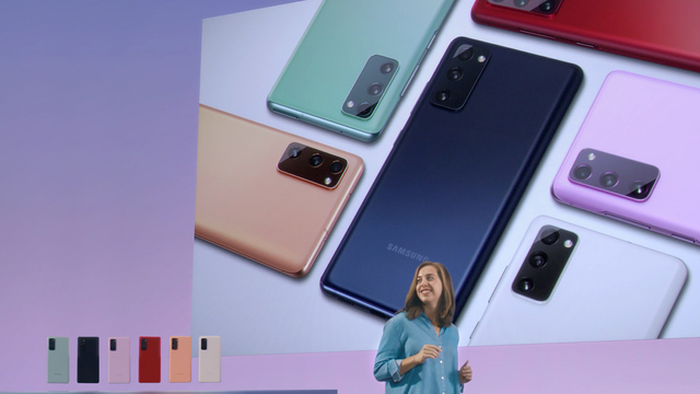 [서울=뉴시스] 23일 온라인으로 진행된 'Samsung Galaxy Unpacked for Every Fan(모든 팬들을 위한 삼성 갤럭시 언팩)'에서 삼성전자 글로벌전략실 클레어 헌터(Clare Hunter)가 '갤럭시 S20 FE'를 소개하는 모습. 2020.09.23. (사진=삼성전자 제공) 