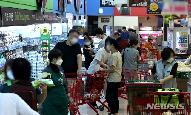 "소비 패턴 변한다" 식품업계, 전략 다변화 박차[프리미엄 제품러시] 