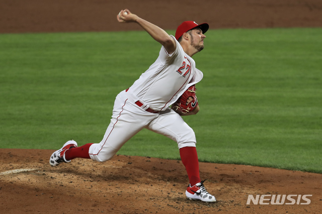 [신시내티=AP/뉴시스] 지난 9월20일 신시내티에서 열린 시카고 화이트삭스와의 경기에 등판한 트레버 바우어.