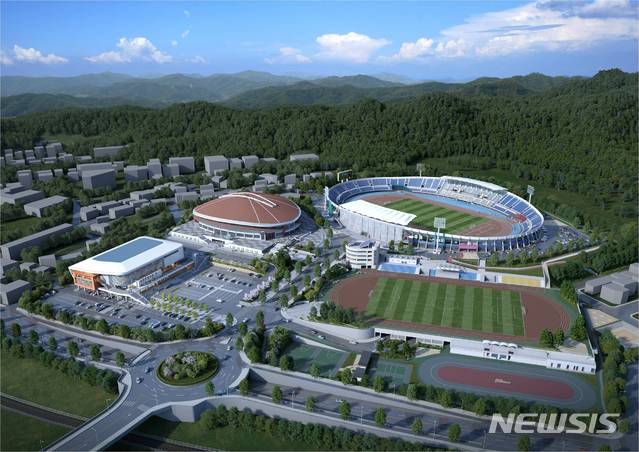 [안동=뉴시스] 내년 전국체전과 장애인체육대회의 주 경기장인 구미시민운동장. (사진=경북도 제공) 2020.10.05