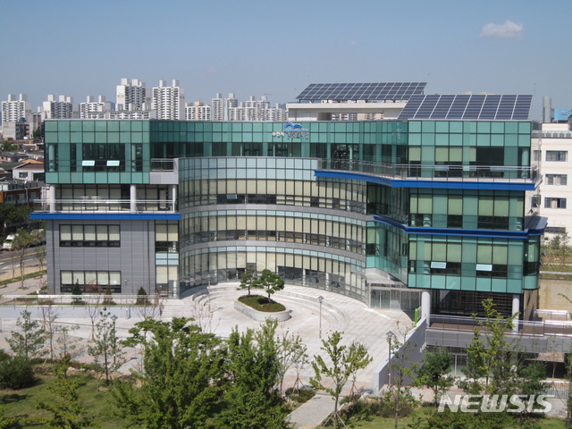 [부천=뉴시스] 정일형 기자=상동도서관 전경.(사진은 부천시 제공)