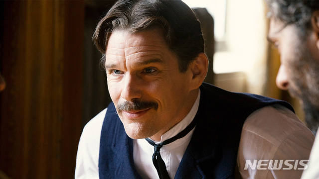 [서울=뉴시스] 영화 '테슬라' 스틸. (사진=제이앤씨미디어그룹 제공)