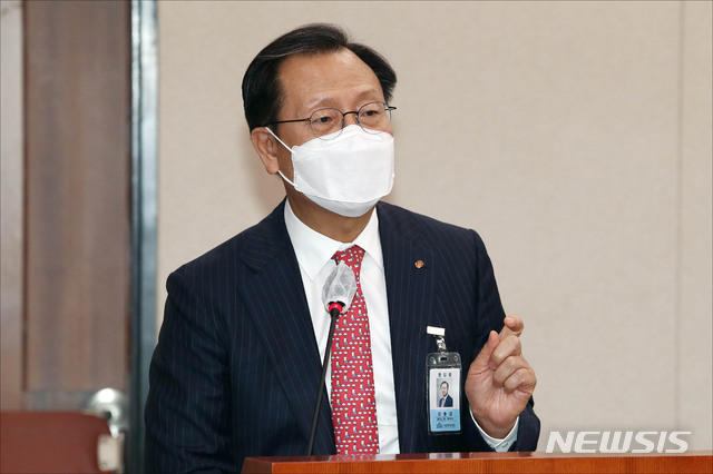 [서울=뉴시스] 김선웅 기자 = 김종갑 한국전력 사장. (공동취재사진) 2020.10.07.  photo@newsis.com