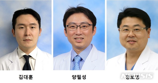 [서울=뉴시스] 연세대강남세브란스병원 심장내과 김대훈 연구교수, 분당차병원 심장내과 양필성 교수, 세브란스병원 심장내과 정보영 교수팀. (사진= 연세대강남세브란스병원 제공) photo@newsis.com