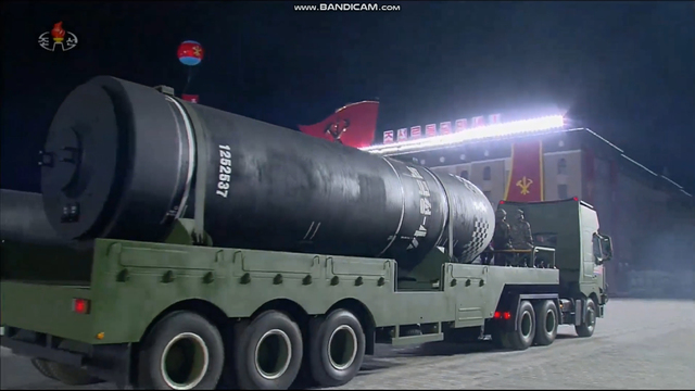 [서울=뉴시스] 북극성-4형. 2020.10.10. (사진=조선중앙TV 캡처)