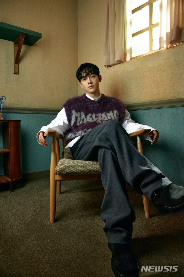 [서울=뉴시스]엑소 첸. (사진=SM엔터테인먼트 제공) 2020.10.12. photo@newsis.com