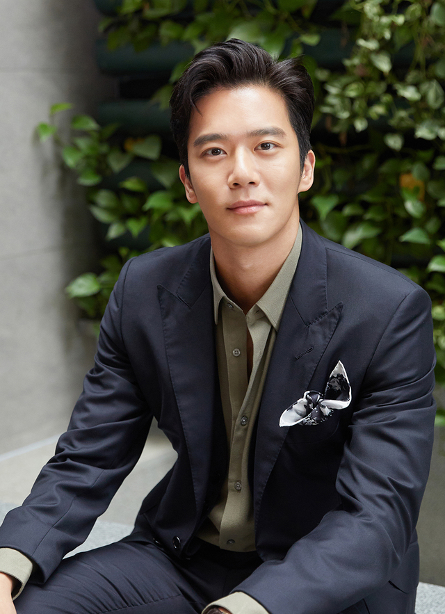 [서울=뉴시스] 배우 하석진 (사진 = 씨제스 엔터테인먼트) 2020.10.16. photo@newsis.com