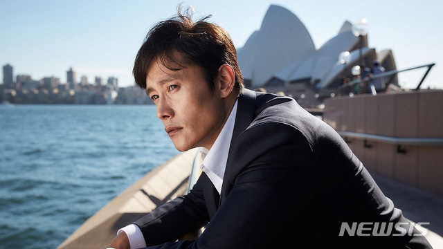 [서울=뉴시스] 영화 '싱글라이더' 스틸. (사진=왓챠 제공)