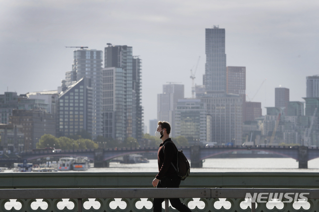 [런던=AP/뉴시스]영국 런던 웨스트민스터 다리 전경. 2020.10.16.