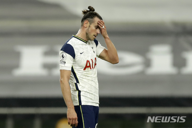 [런던-AP/뉴시스] 토트넘 홋스퍼로 7년 만에 돌아온 가레스 베일. 2020.10.18.