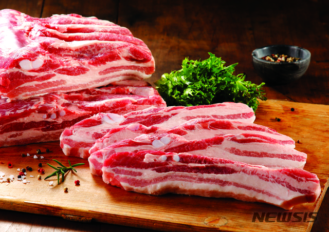 국민 1인당 하루 고기 150g 먹는다…돼지>닭>소고기 順